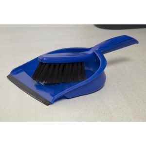 cc932 dustpan new 1671