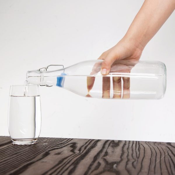 gg930 glasswaterbottlewithstopper7